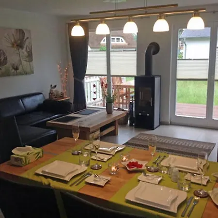 Sea Pine Comfortable Nyaraló Glowe